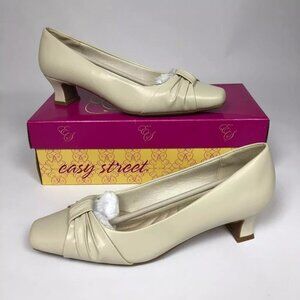 Easy Street Womens Waive Pumps Bone 8M